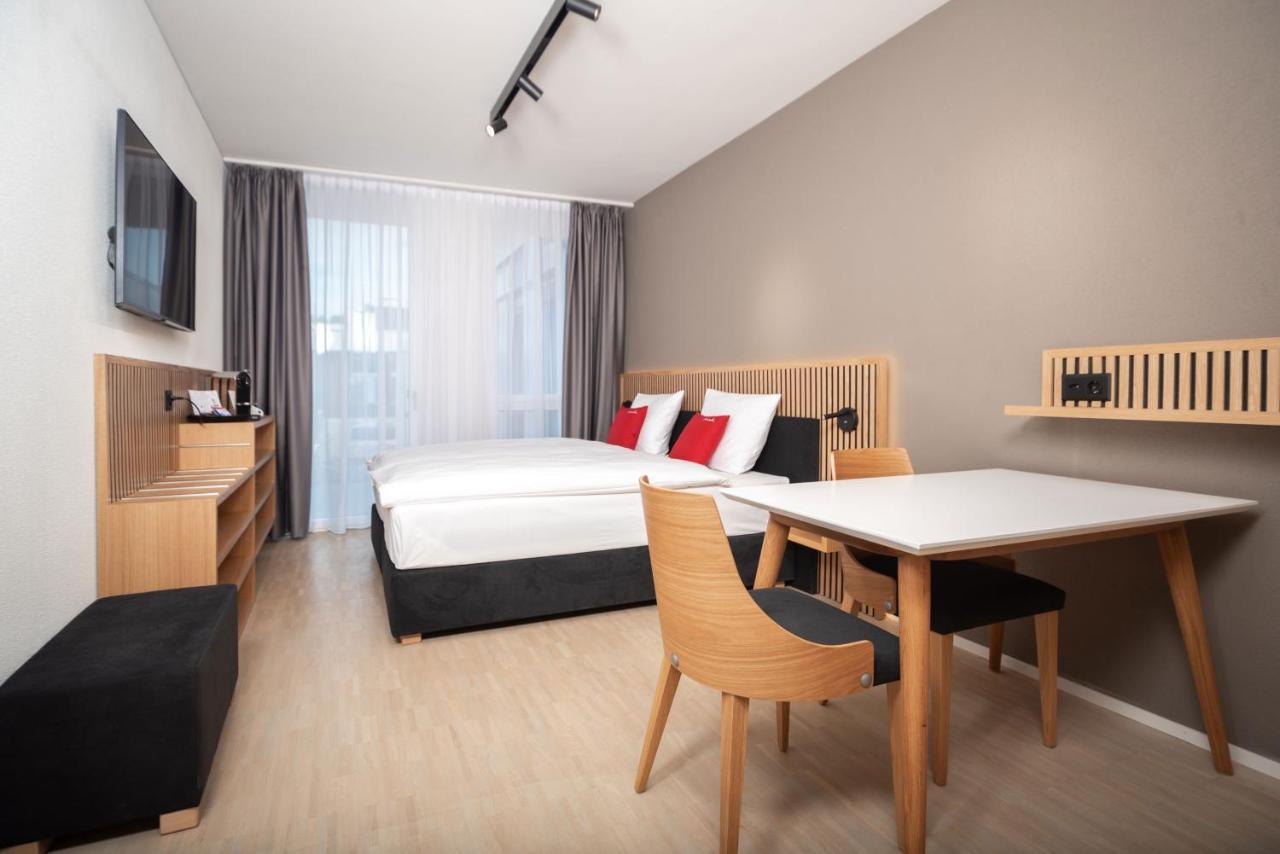 Tailormade Hotel Bab Bachenbuelach Bachenbulach Экстерьер фото