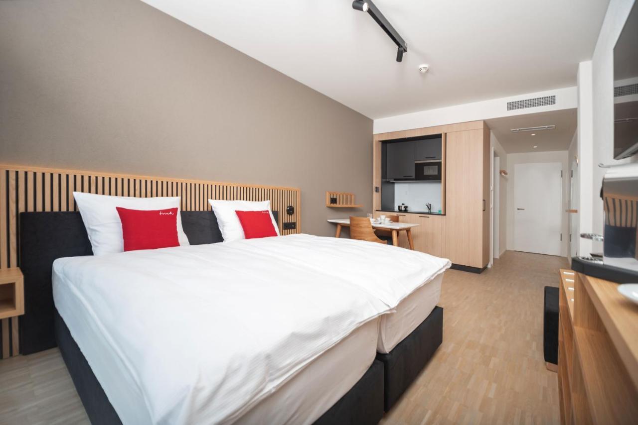 Tailormade Hotel Bab Bachenbuelach Bachenbulach Экстерьер фото